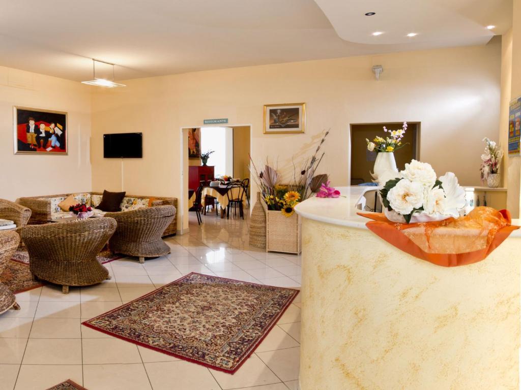Villa Silvie Rose Cesenatico Luaran gambar