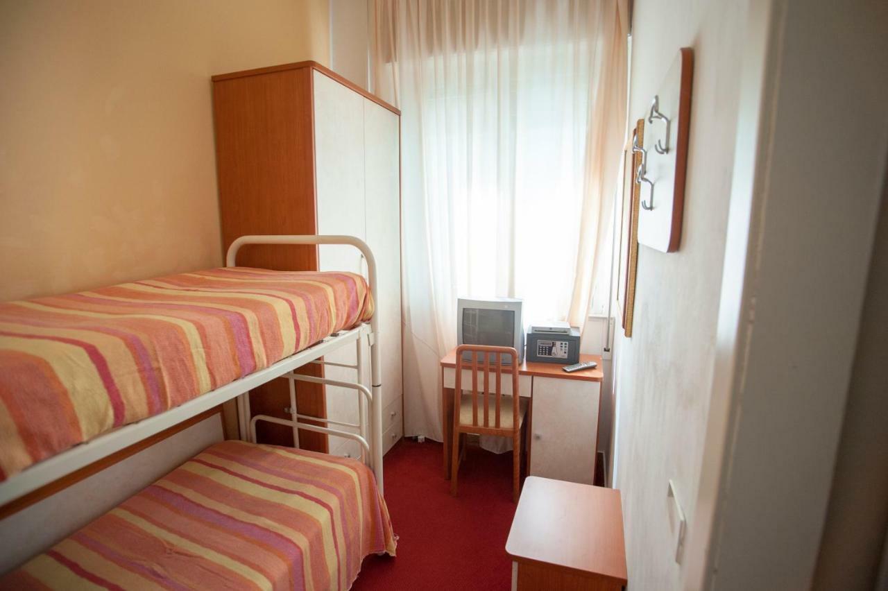 Villa Silvie Rose Cesenatico Luaran gambar