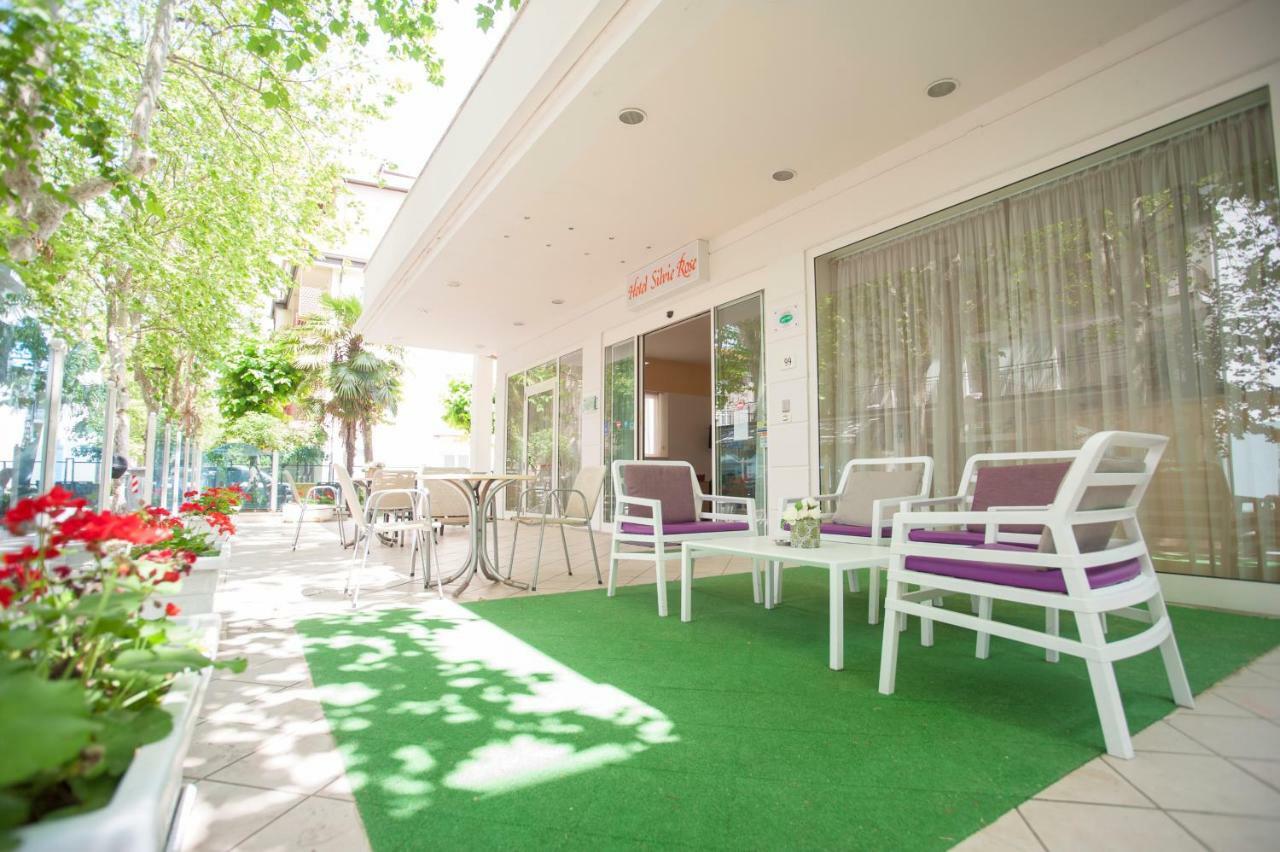 Villa Silvie Rose Cesenatico Luaran gambar