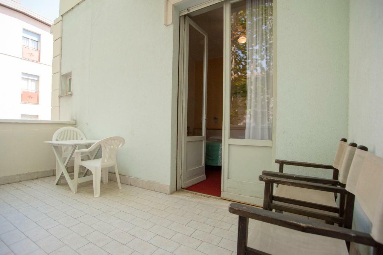 Villa Silvie Rose Cesenatico Luaran gambar